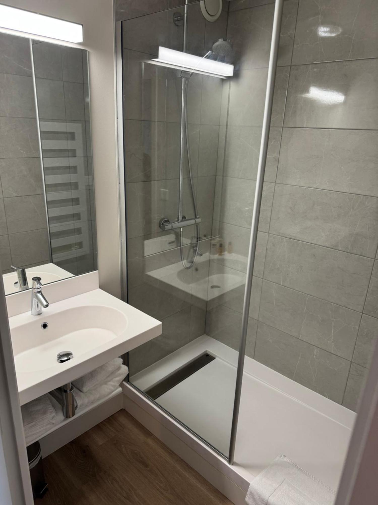 Karaez Hotel - Brithotel Carhaix מראה חיצוני תמונה