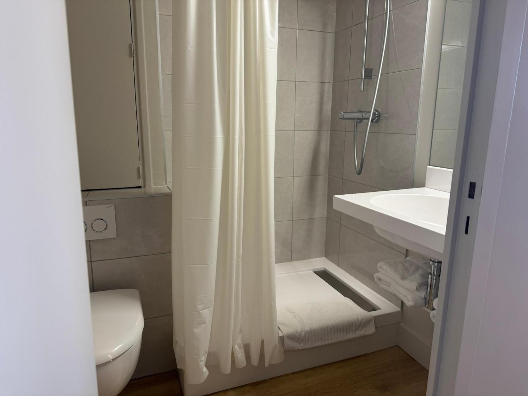 Karaez Hotel - Brithotel Carhaix מראה חיצוני תמונה