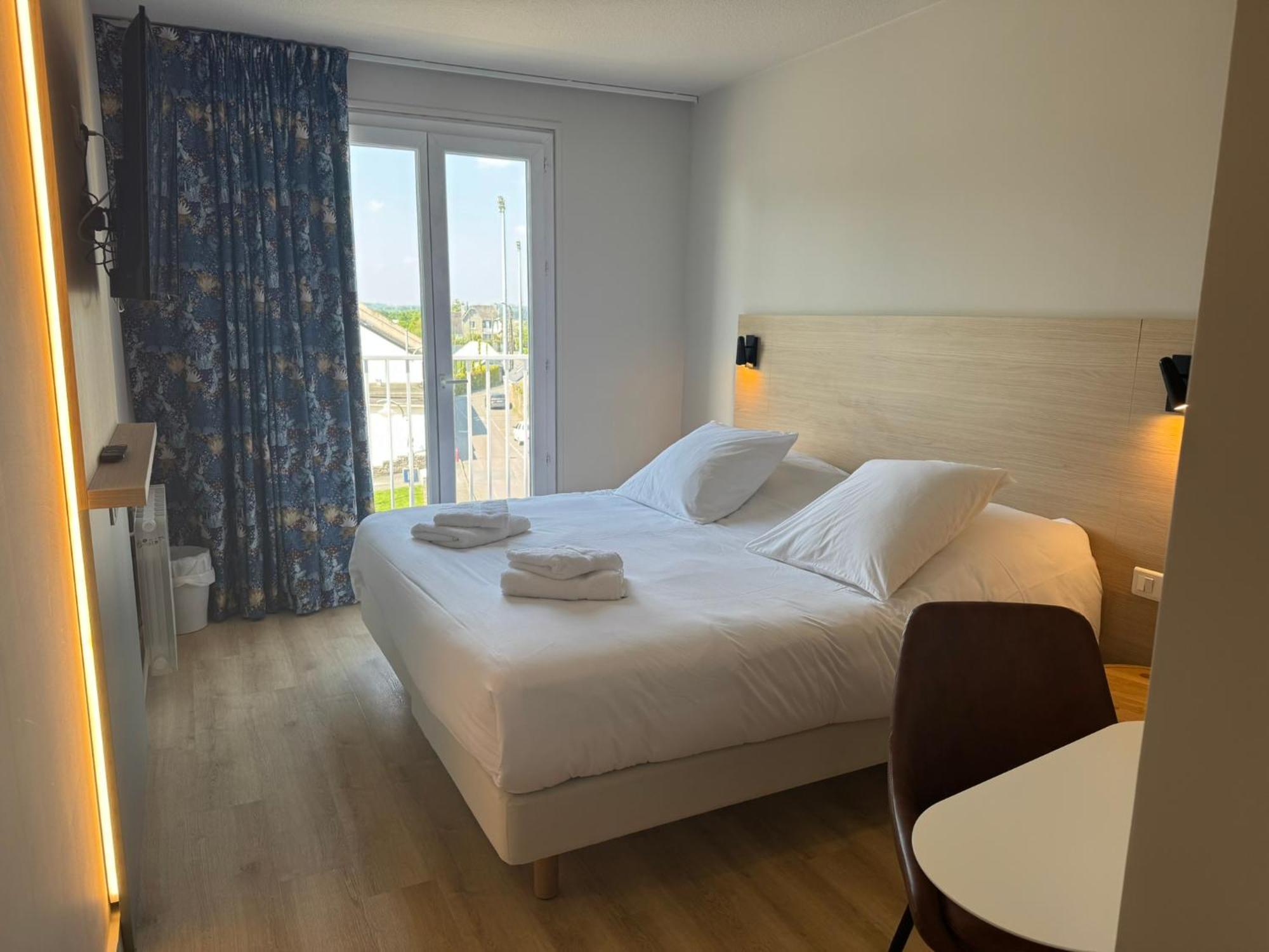 Karaez Hotel - Brithotel Carhaix מראה חיצוני תמונה